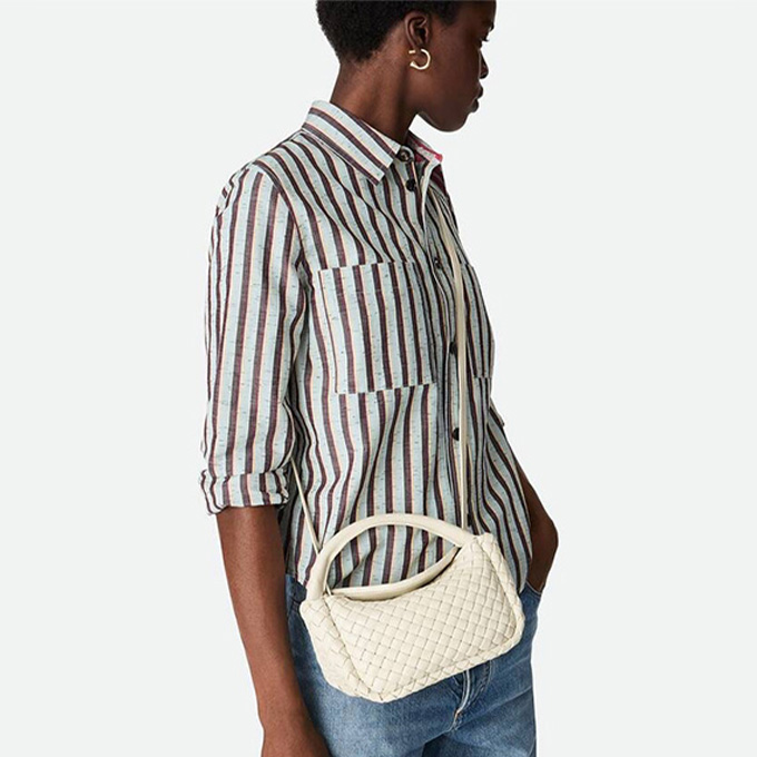 bottega veneta mini cobble intrecciato lambskin handbag #805739